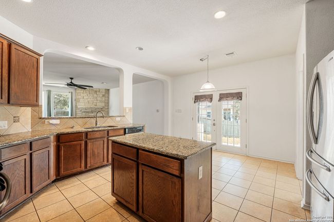 23014 Airedale Ln, House other with 4 bedrooms, 3 bathrooms and null parking in San Antonio TX | Image 7