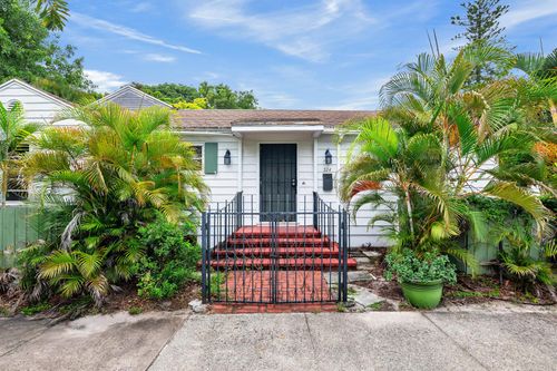 324 Albemarle Rd, West Palm Beach, FL, 33405-1602 | Card Image