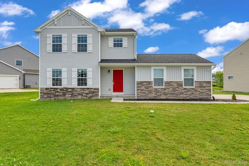7019 Marigold Dr, Grand Blanc, MI, 48439-9667 | Card Image