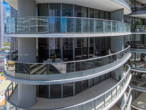 2402-1000 Brickell Plz, Miami, FL, 33131-3833 | Card Image