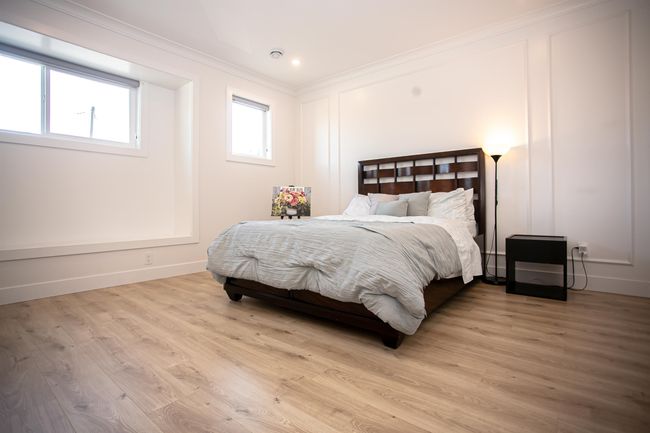 21661 Ridgeway Cres, House other with 8 bedrooms, 8 bathrooms and 6 parking in Maple Ridge BC | Image 32