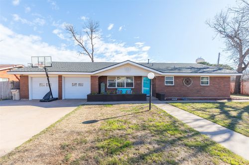 715 Avenue J, Anson, TX, 79501-3529 | Card Image