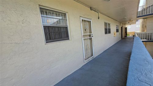 208-16750 Ne 10th Ave, North Miami Beach, FL, 33162-2670 | Card Image