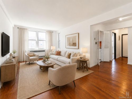 6b-88-01 35th Avenue, New York, NY, 11372 | Card Image