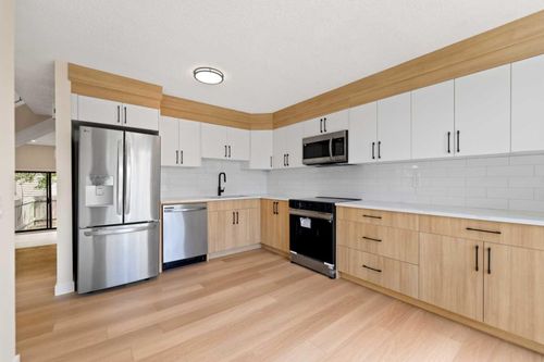 32-99 Midpark Gdns Se, Calgary, AB, T2X1L5 | Card Image