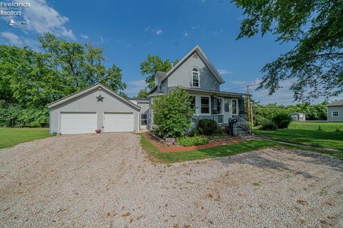402 Morrison St, Fremont, OH, 43420-4445 | Card Image