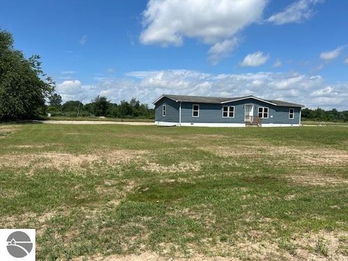 5730 Cavendar Dr, Shepherd, MI, 48883 | Card Image