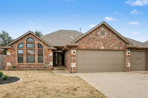 2116 Cottonwood Creek Ave, Yukon, OK, 73099-7877 | Card Image