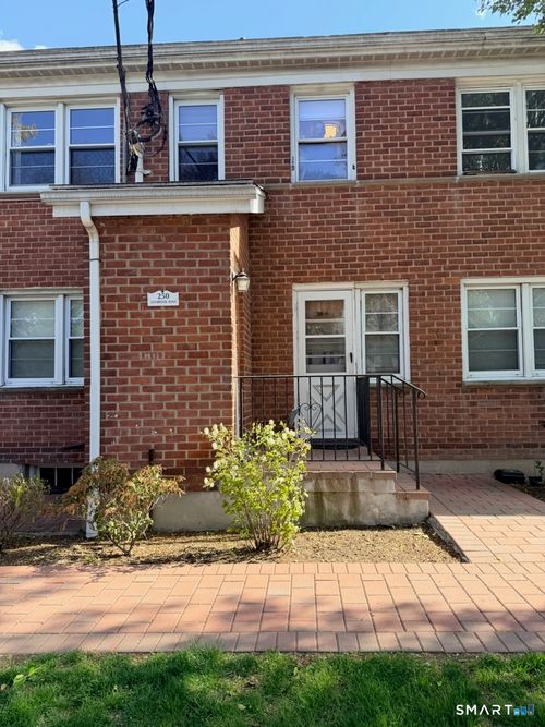 d-250 Glenbrook Rd, Stamford, CT, 06906-2538 | Card Image
