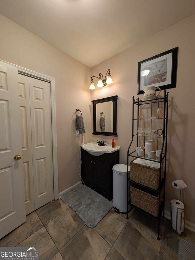 1710 Crumbley Rd, House other with 5 bedrooms, 3 bathrooms and null parking in MCDONOUGH GA | Image 32