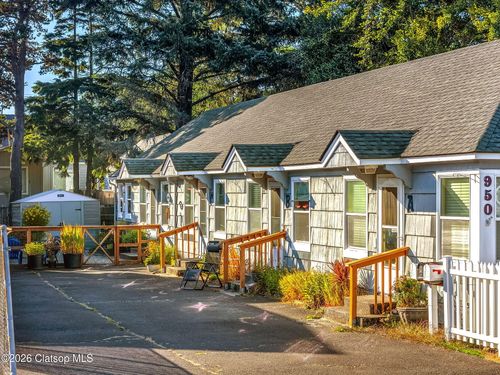 950 S Edgewood Street, Seaside, OR, 97138 | Card Image