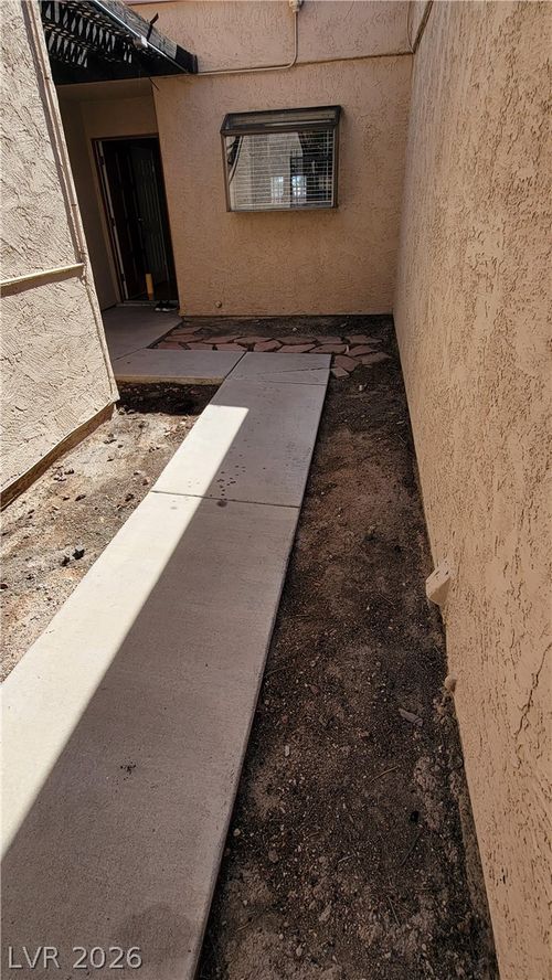 1843 Camino Verde Ln, Las Vegas, NV, 89119-6014 | Card Image