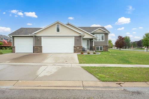 305 13th Ave Nw, Kasson, MN, 55944-9418 | Card Image