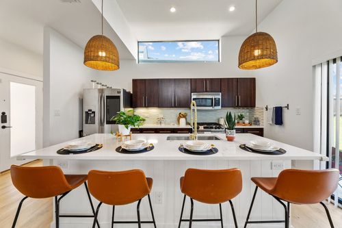 5809 Toscana Ave, Austin, TX, 78724-6188 | Card Image