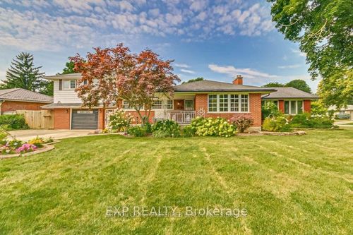 81 Strathcona Dr, London, ON, N5W1P9 | Card Image