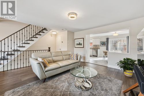 8-2341 Parkhaven Blvd, Oakville, ON, L6H7S5 | Card Image