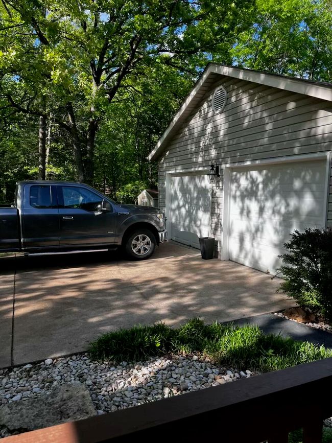 Garage Area | Image 60