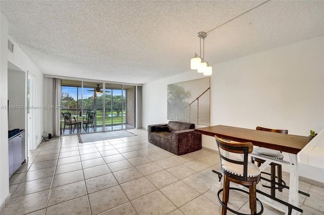 APT-304 - 1911 Sabal Palm Dr, Condo with 2 bedrooms, 2 bathrooms and null parking in Davie FL | Image 8
