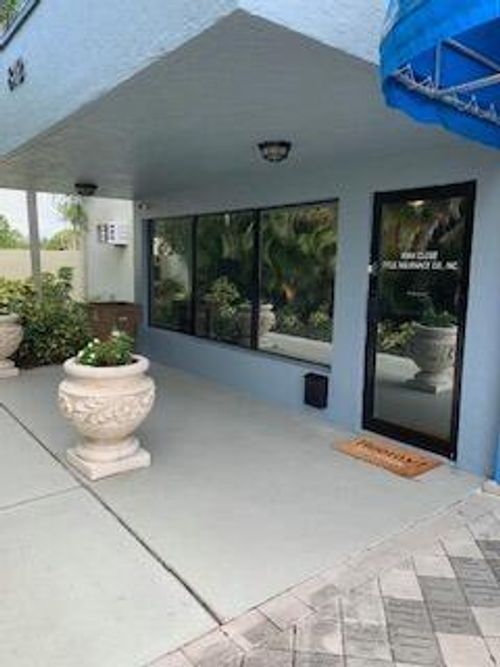 812 Se 8th Ave, Deerfield Beach, FL, 33441-5610 | Card Image