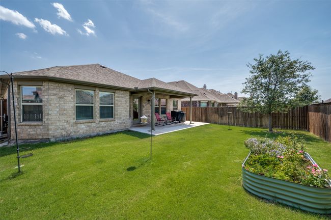 Fenced in backyard | Image 20