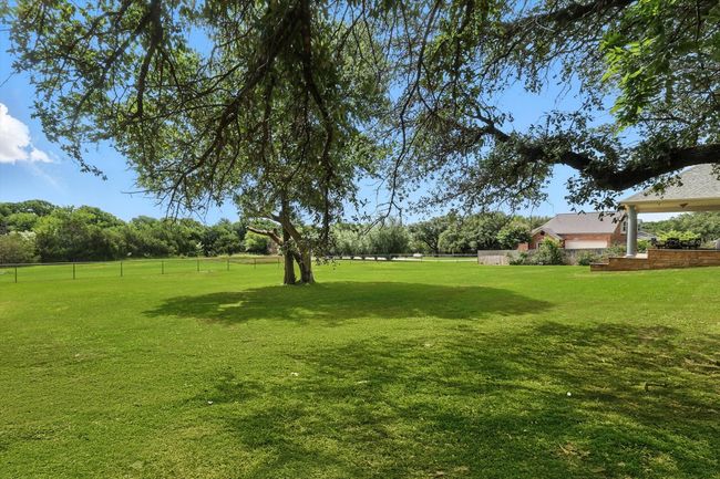 135 Woodstream Ct, House other with 4 bedrooms, 3 bathrooms and null parking in Cresson TX | Image 34