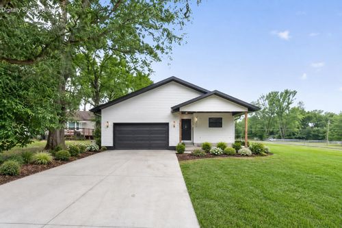 3246 W State St, Springfield, MO, 65802-5260 | Card Image