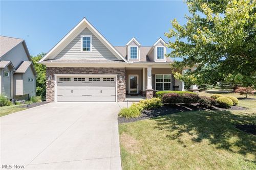 978 Cangemi Ct, Macedonia, OH, 44056-1877 | Card Image