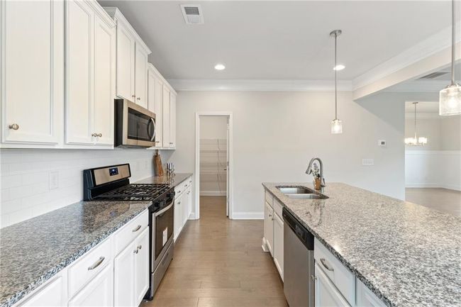 5103 Woodline View Ln, House other with 5 bedrooms, 4 bathrooms and 2 parking in Auburn GA | Image 11