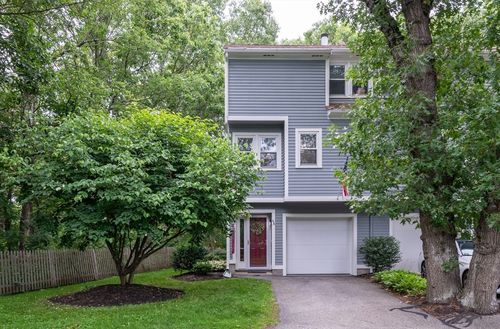 4-a-4 Arnold Dr, Salem, MA, 01970-6715 | Card Image