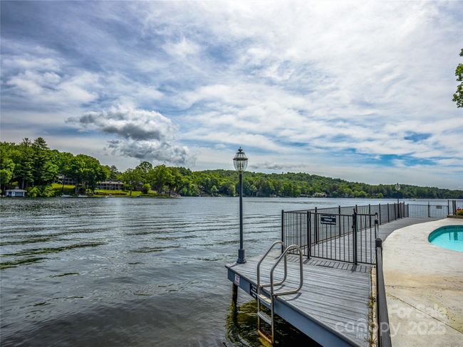 66 Country Club Village Drive, Condo with 3 bedrooms, 3 bathrooms and null parking in Lake Toxaway NC | Image 32