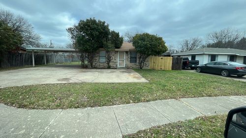 apt-a-121 San Saba Ave, Benbrook, TX, 76126-2569 | Card Image