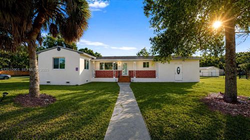 60 Ne 16th St, Homestead, FL, 33030-4511 | Card Image