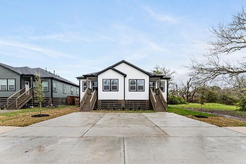 a-5107 Groveton St, Houston, TX, 77033 | Card Image