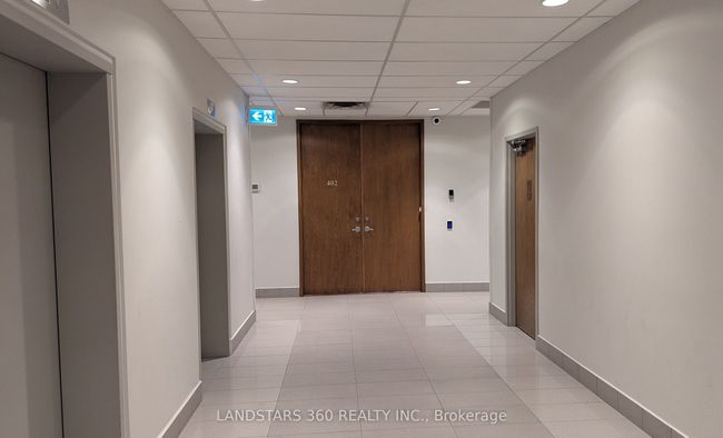 401-403 - 15 Wertheim Crt, Home with 0 bedrooms, 0 bathrooms and 6 parking in Richmond Hill ON | Image 6