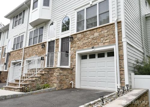 109-101 Piper Ave, Avenel, NJ, 07001-2162 | Card Image