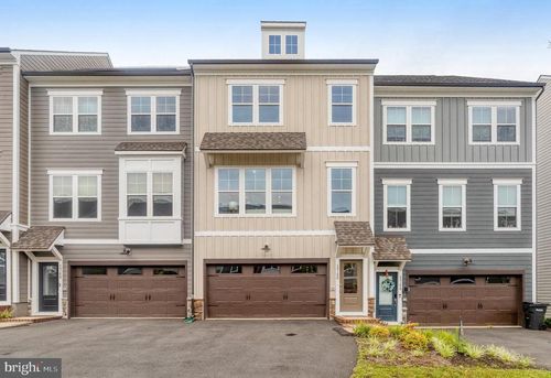 1746 Blue Spruce St, DUMFRIES, VA, 22026-2857 | Card Image