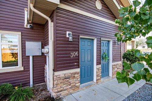 306-639 Oak Street, Springbrook, AB, T4S0E5 | Card Image