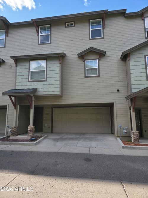 2512 W Pikes Peak Dr, Flagstaff, AZ, 86001-2676 | Card Image