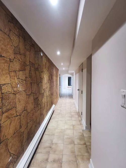 ground-66 Micmac Cres, North York, ON, M2H2K2 | Card Image