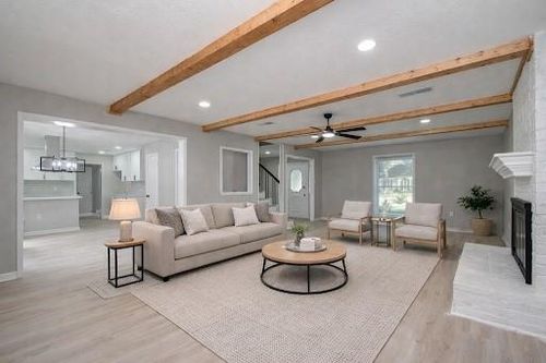 4735 Theall Rd, Houston, TX, 77066-2652 | Card Image