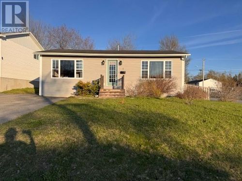 2 Heath Cres, Gander, NL, A1V1R1 | Card Image