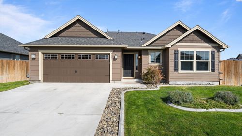 3805 Charleston Ln, Pasco, WA, 99301-1001 | Card Image