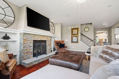 29-web-or-mls-5275 Niagara Ln-29.jpg | Image 3