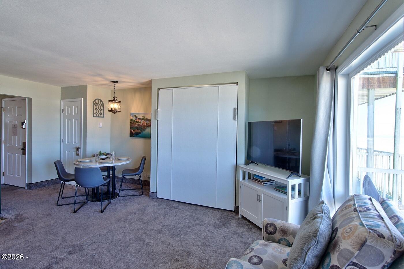 Residential in Lincoln City 4