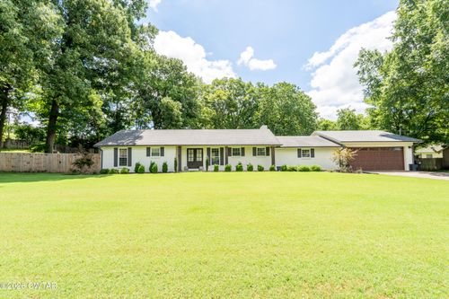 1502 Laura Ln, Dyersburg, TN, 38024-2911 | Card Image