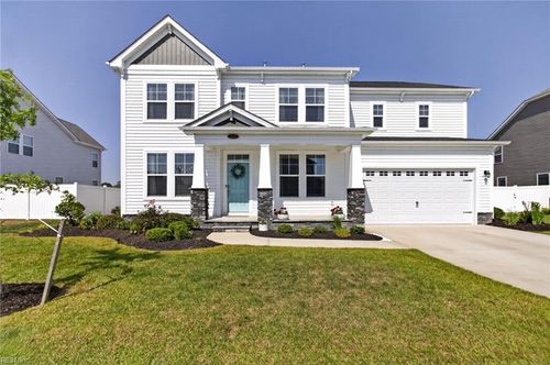 425 Regency St, Chesapeake, VA, 23320-6156 | Card Image