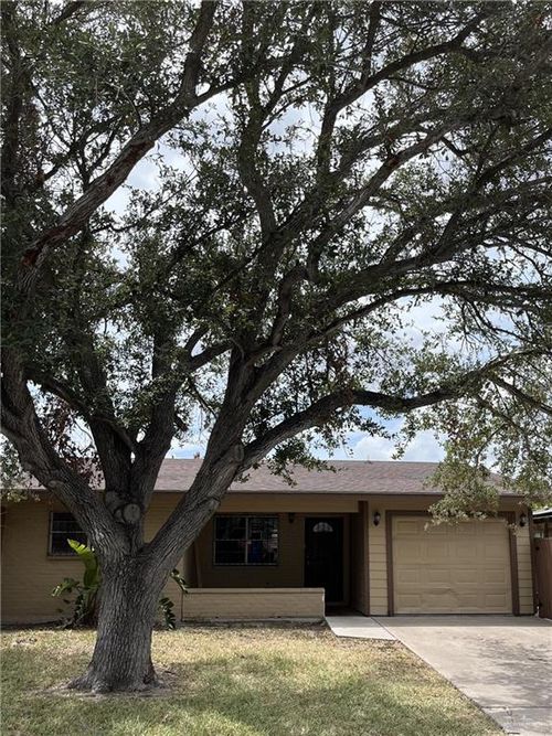 411 N 40th St, McAllen, TX, 78501-8163 | Card Image