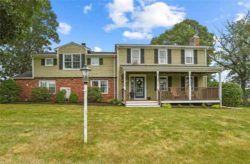 263 Abbott Run Valley Rd, Cumberland, RI, 02864-3289 | Card Image