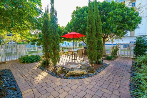 2-2425 Flamingo Pl, Miami Beach, FL, 33140-4370 | Card Image