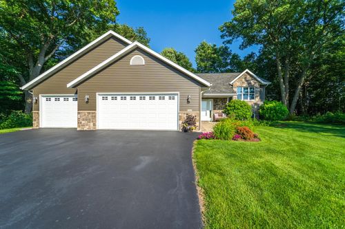 2581 Moondance Dr, Kronenwetter, WI, 54455-7288 | Card Image